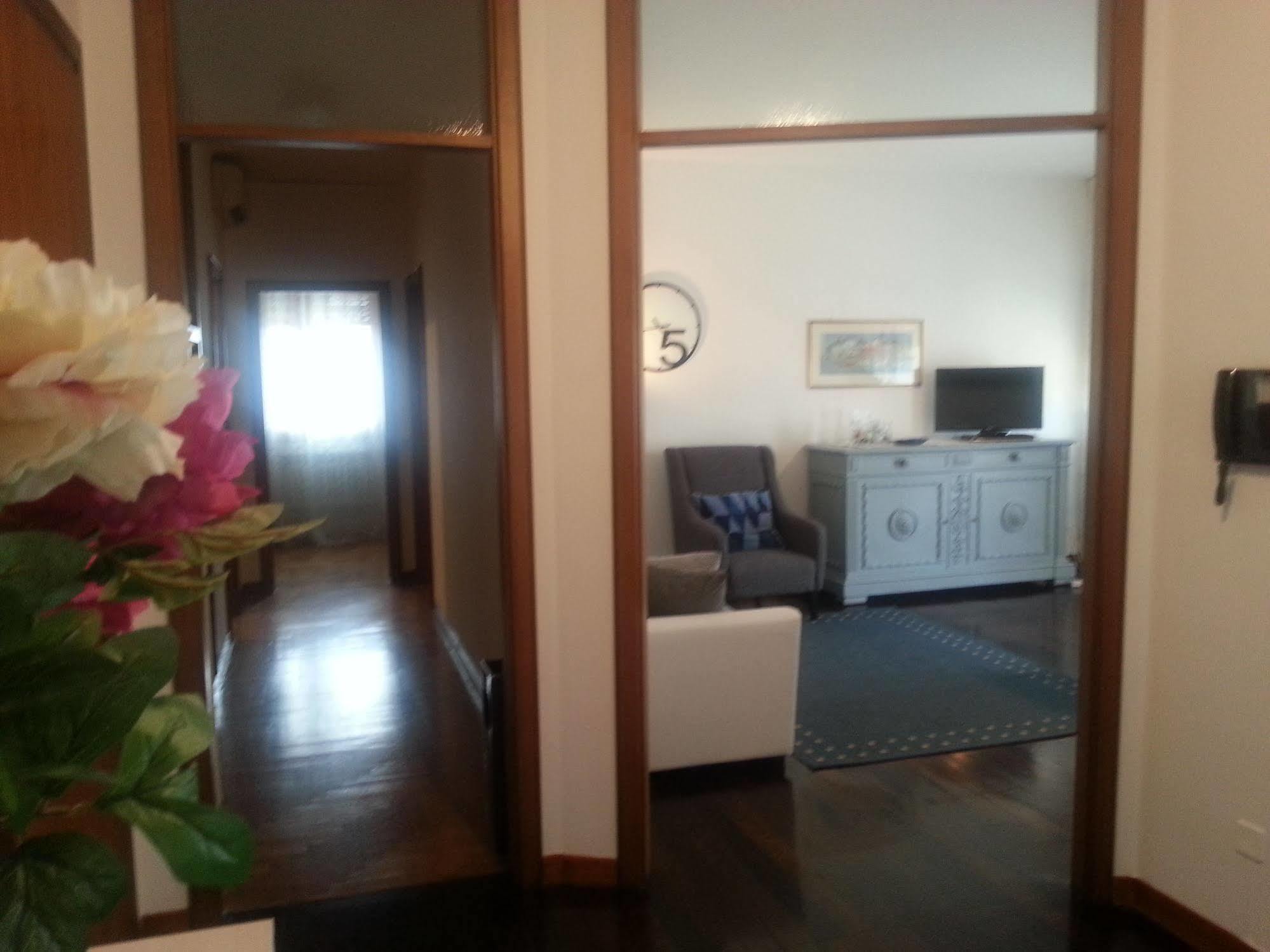 Appartamento Con 2 Camere E Garage Privato! Padova Ngoại thất bức ảnh