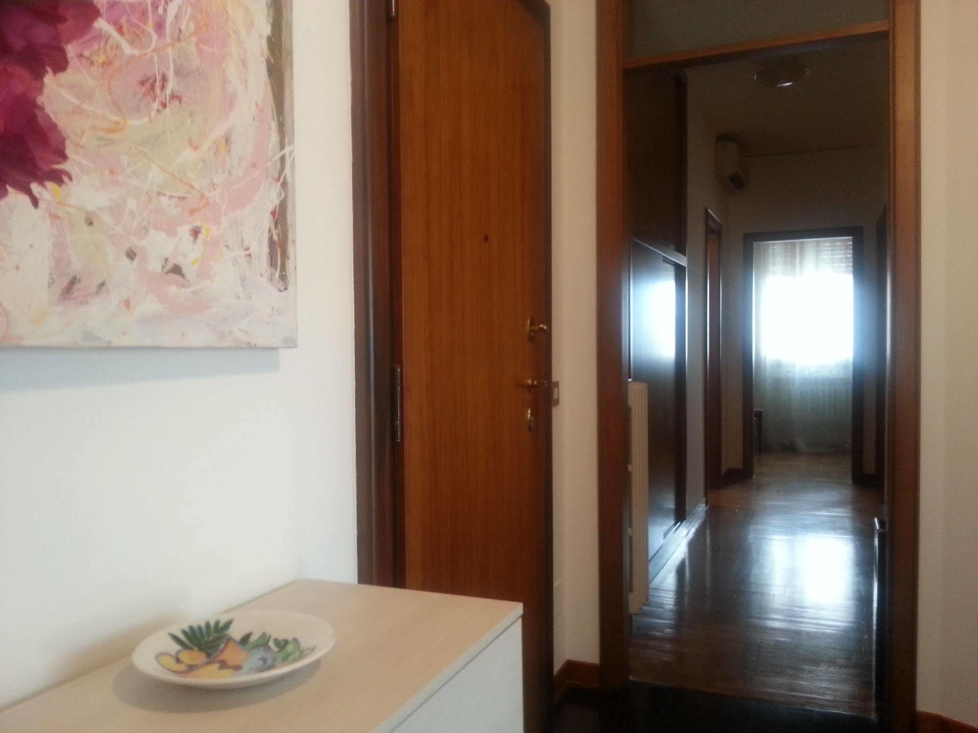 Appartamento Con 2 Camere E Garage Privato! Padova Ngoại thất bức ảnh